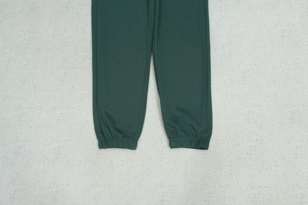 C - SWEATPANTS