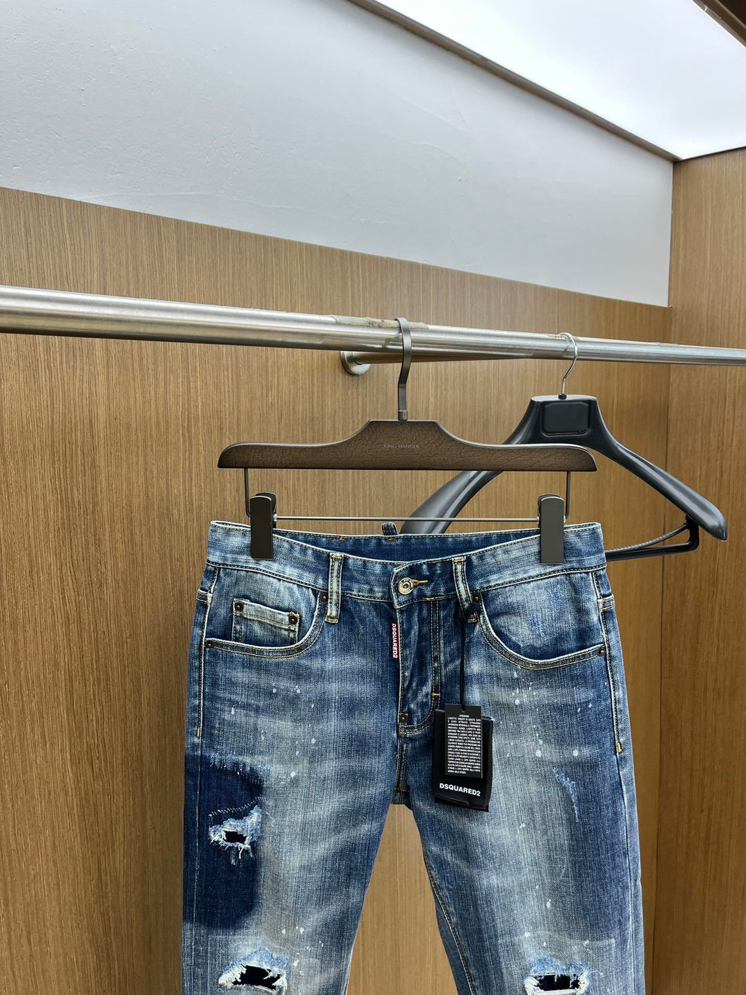 D - JEANS