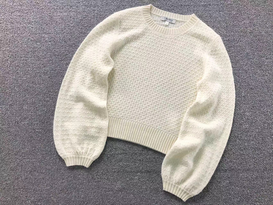 M - SWEATER