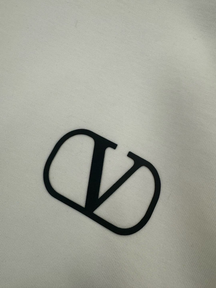 V - TSHIRT