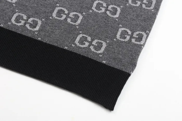 GG - SWEATER