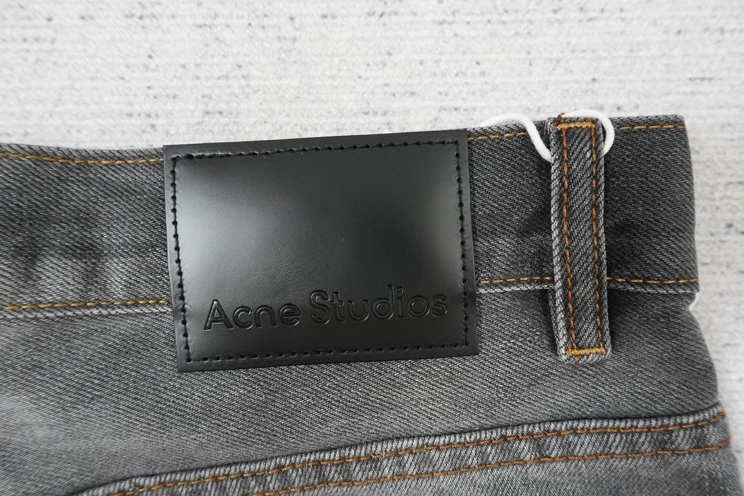 A - JEANS