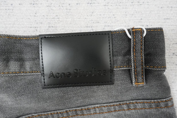 A - JEANS