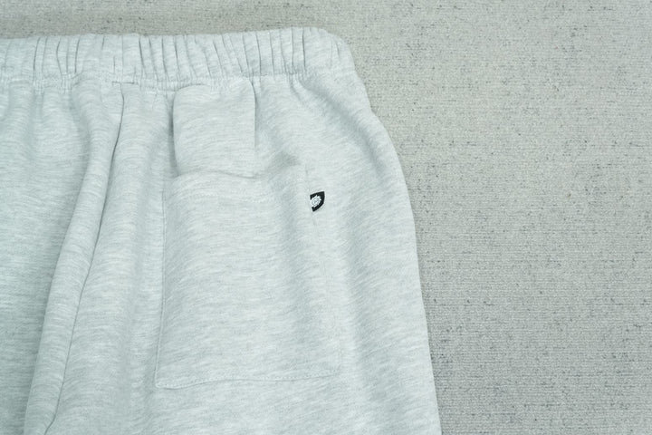 B - SWEATPANTS