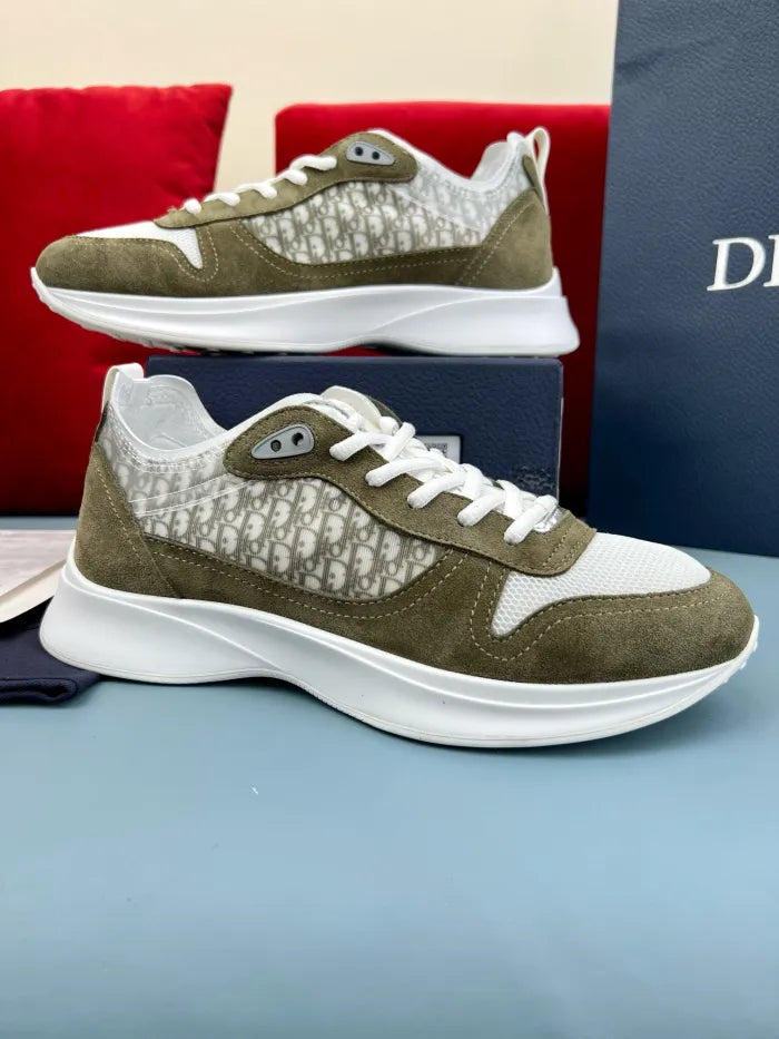 D - SNEAKERS