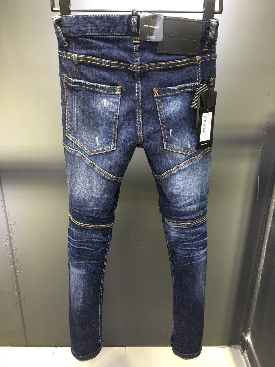 D - JEANS