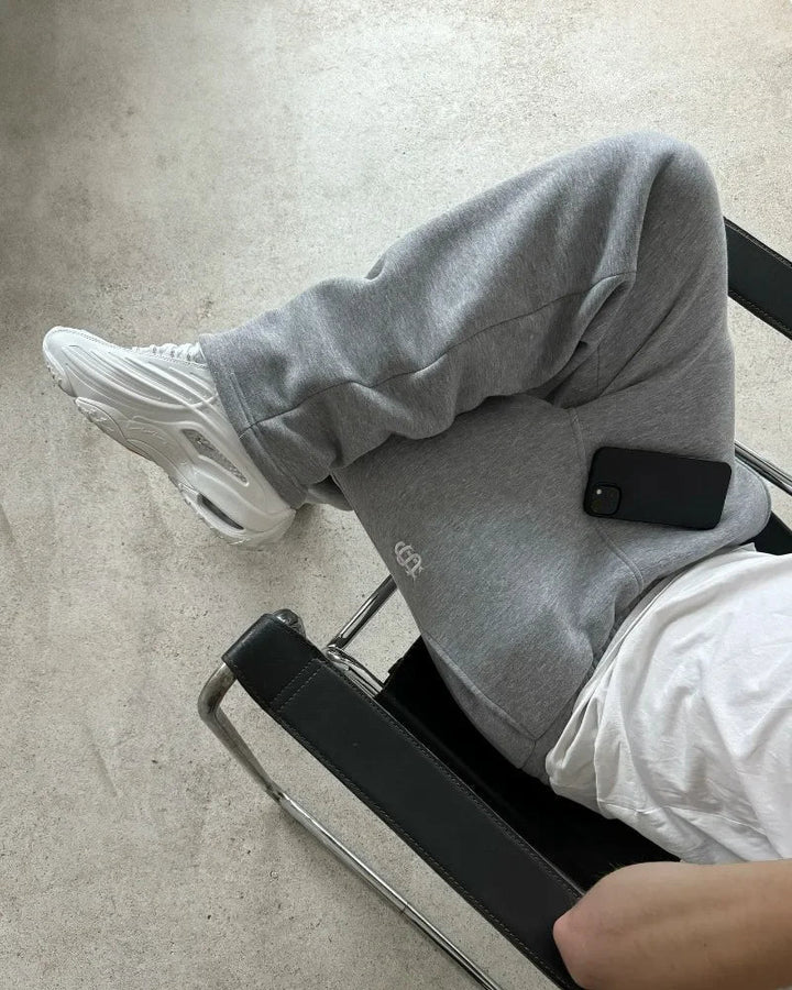 SU - BAGGY JOGGERS