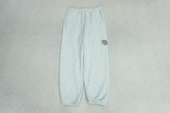 M - SWEATPANTS