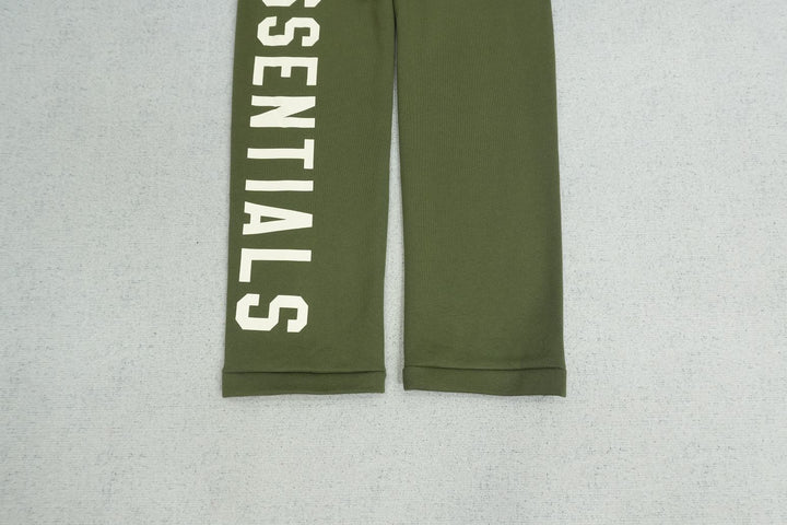 F - SWEATPANTS