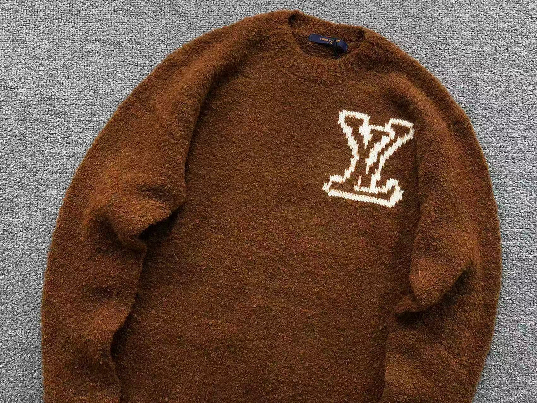 L - SWEATER