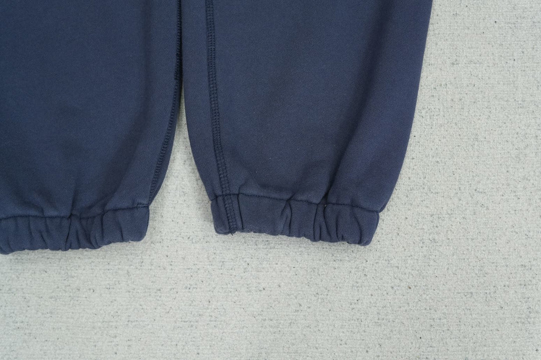 S - SWEATPANTS
