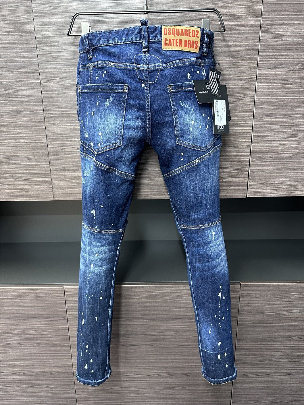 D - JEANS