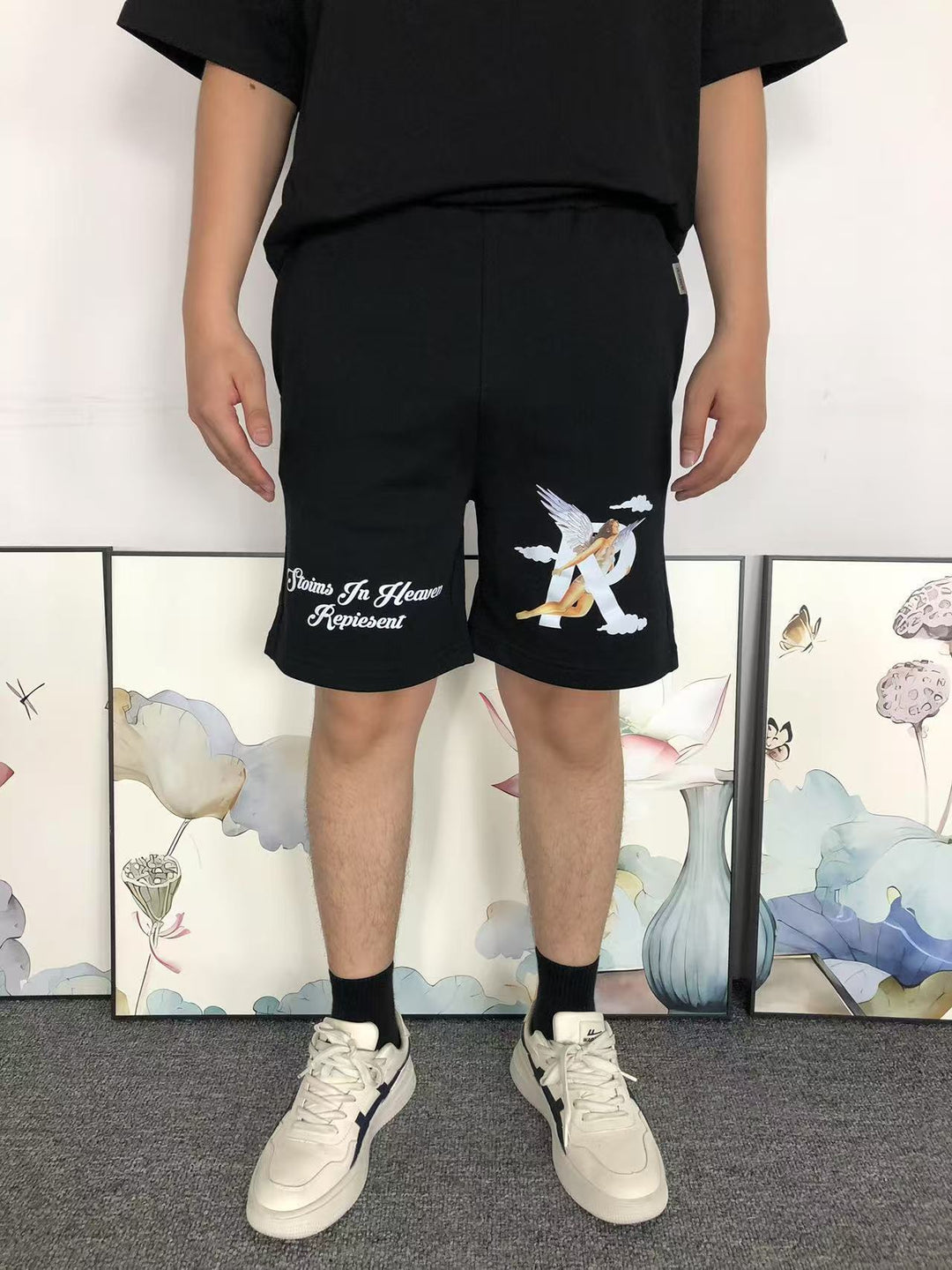 R - SHORTS