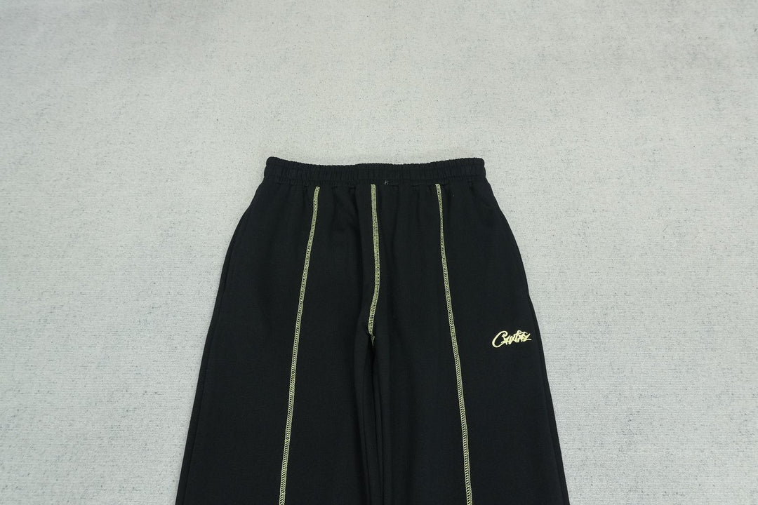 C - SWEATPANTS