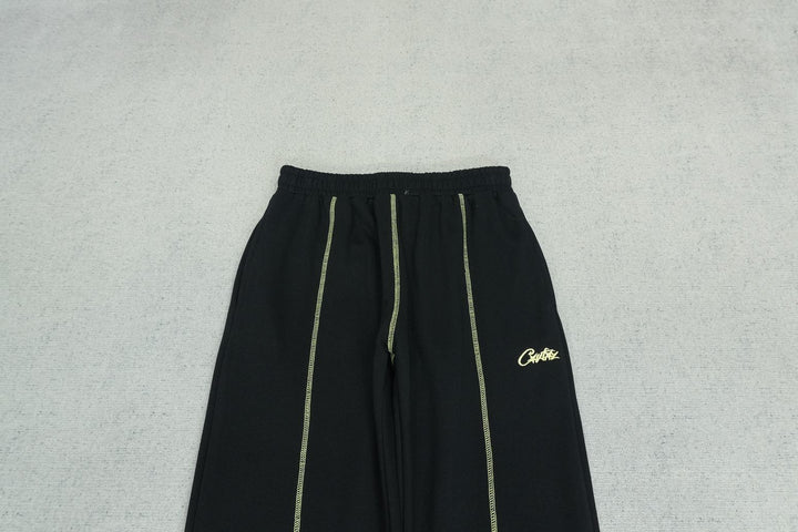 C - SWEATPANTS