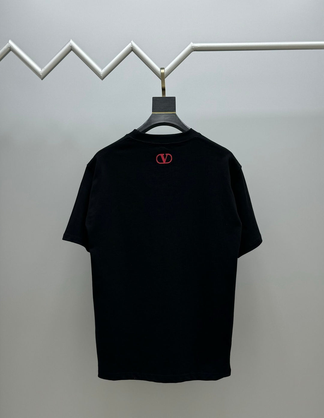 V - TSHIRT