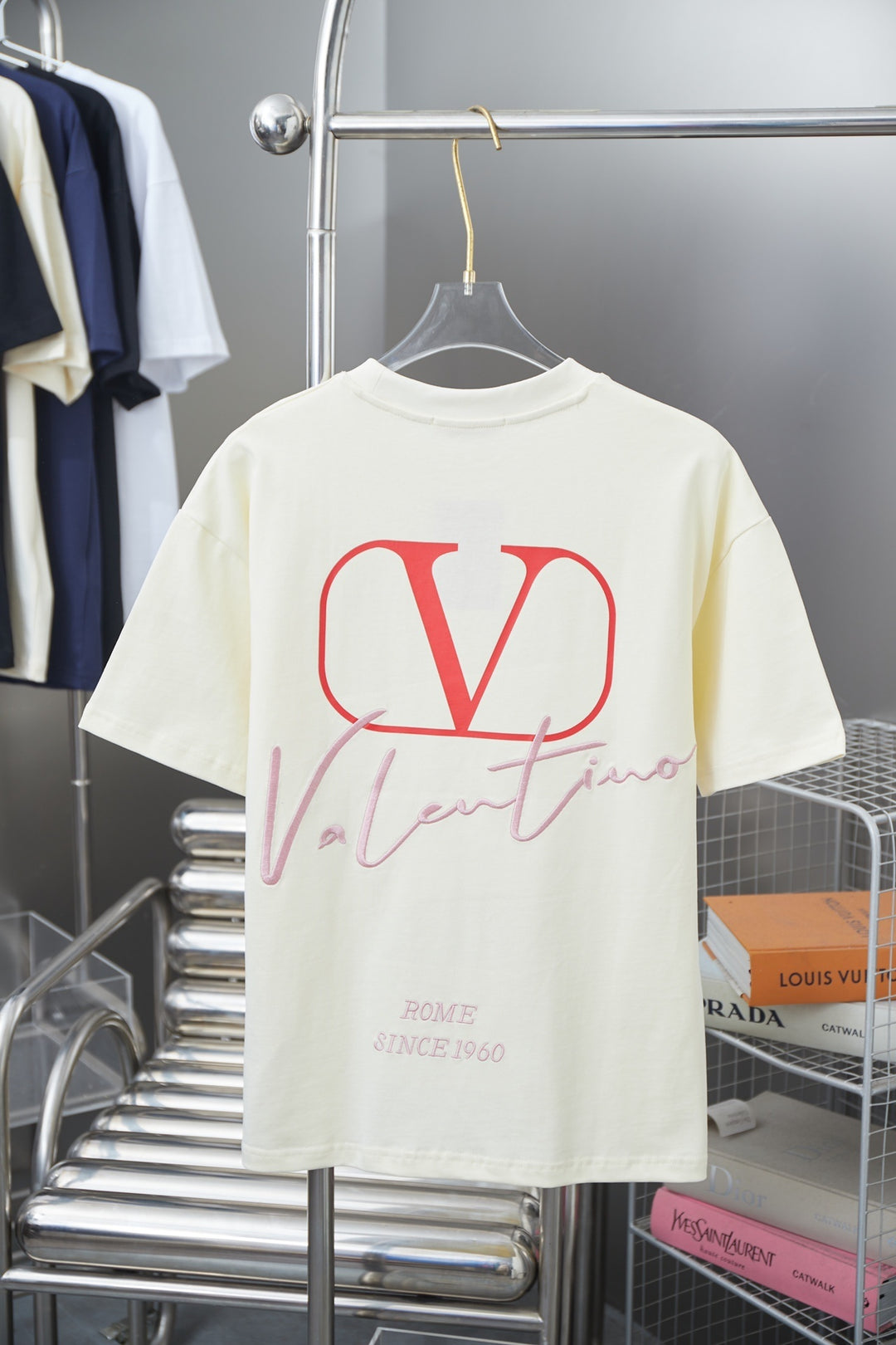 V - TSHIRT