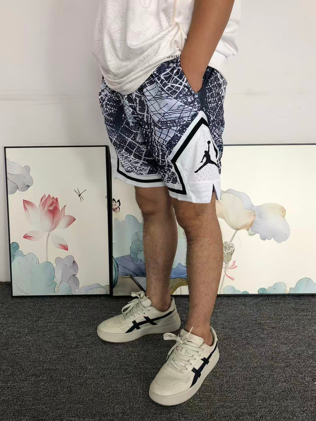 N - SHORTS