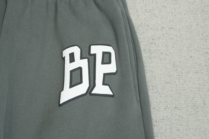 B - SWEATPANTS