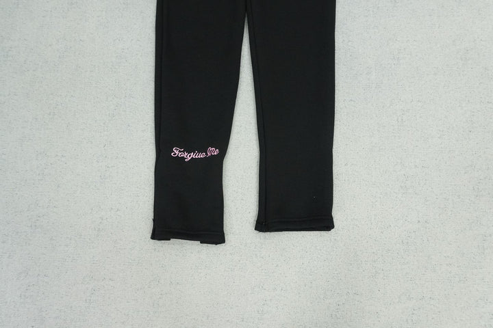 S - SWEATPANTS