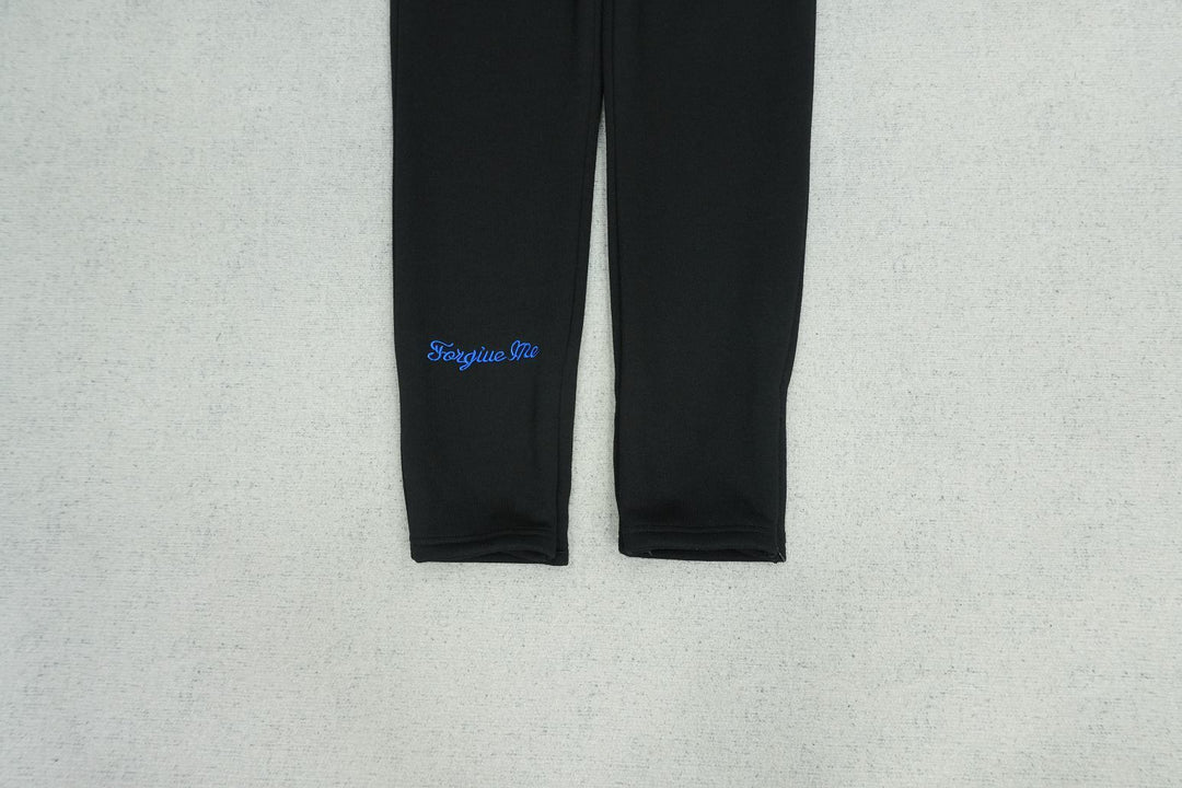 S - SWEATPANTS