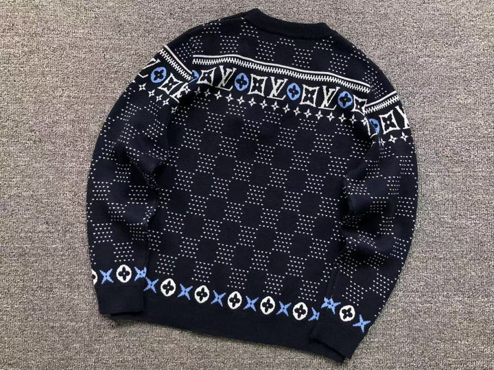 L - SWEATER
