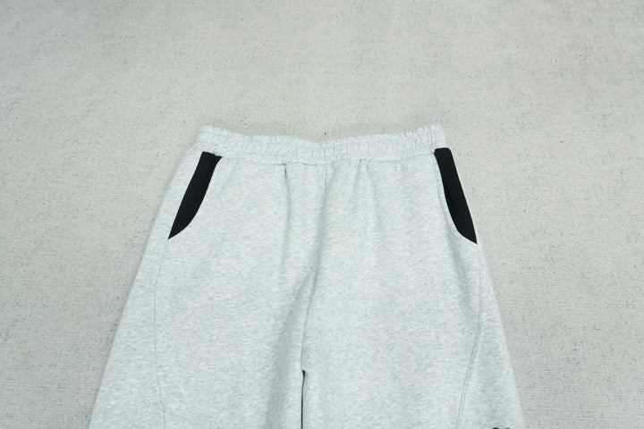 M - SWEATPANTS
