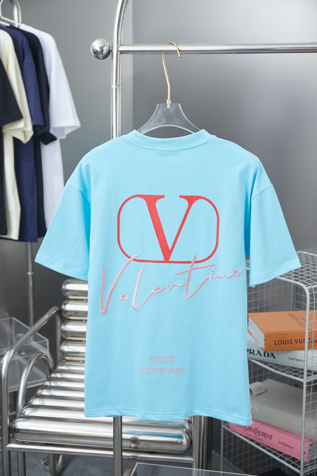 V - TSHIRT