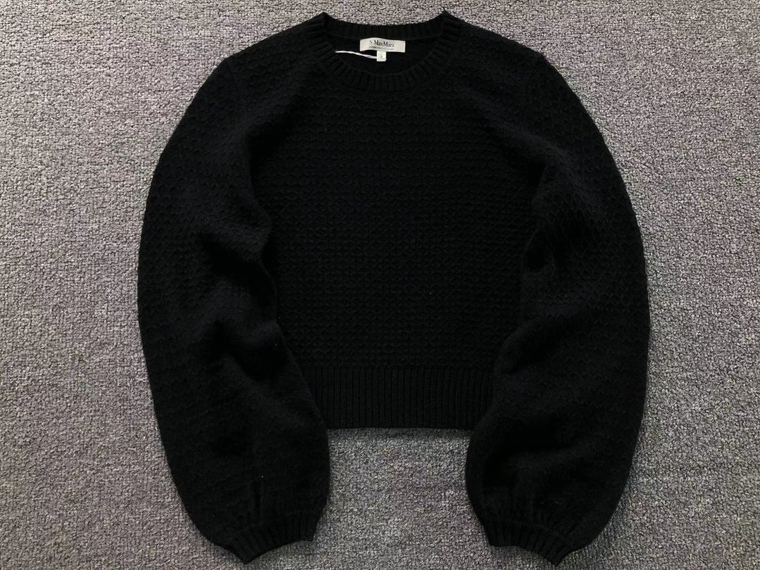 M - SWEATER