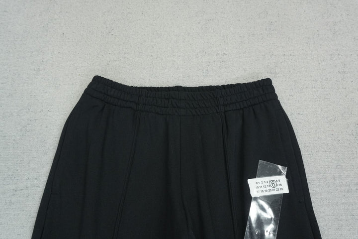 M - SWEATPANTS