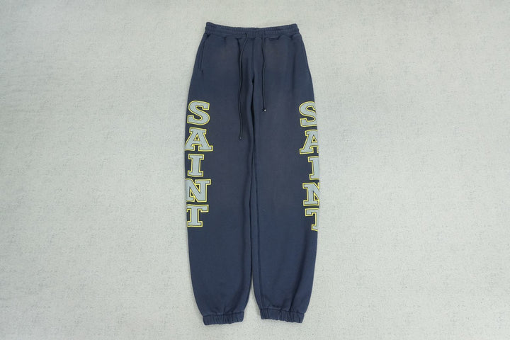 S - SWEATPANTS